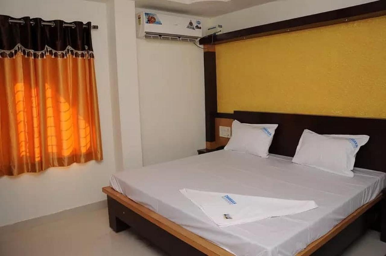 Dwaraka Residency Kakinada Exterior photo